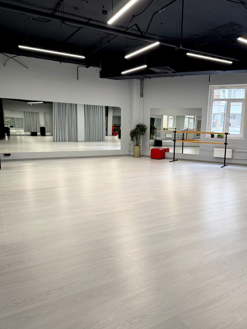 Зал "ТОП" Red Hill Studio